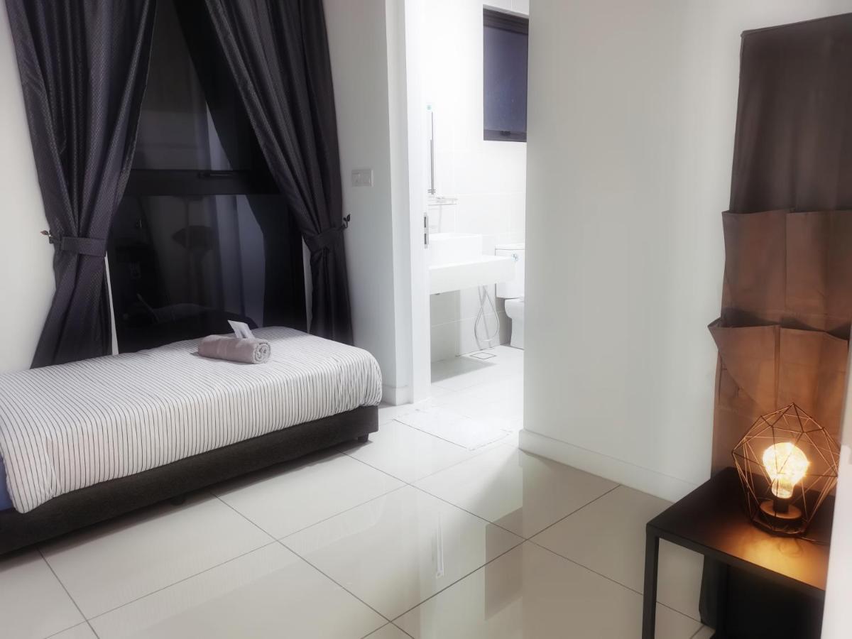 Le Pavillion Puchong By Widebed Upto 6Pax Apartman Kuala Lumpur Kültér fotó